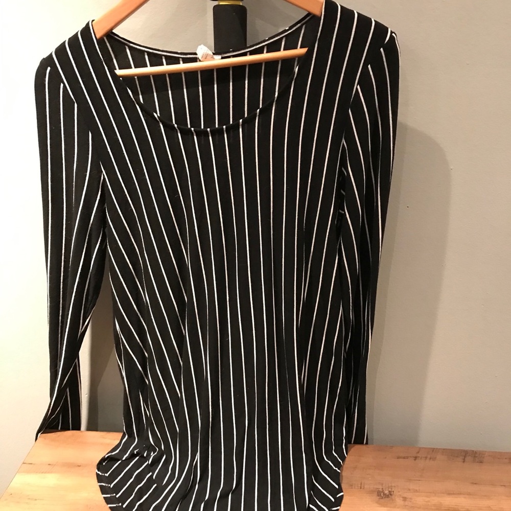 Women's long sleeve top